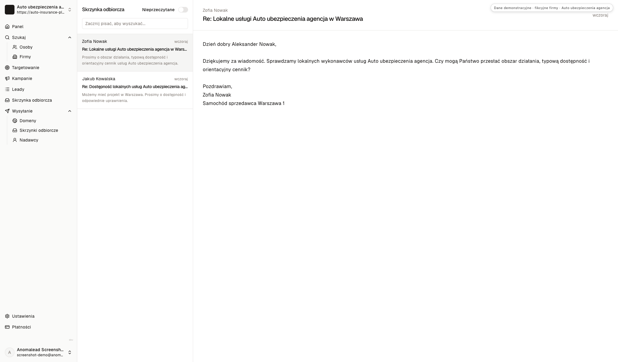 Skrzynka odbiorcza z dwiema fikcyjnymi odpowiedziami kontaktów z dealerów.