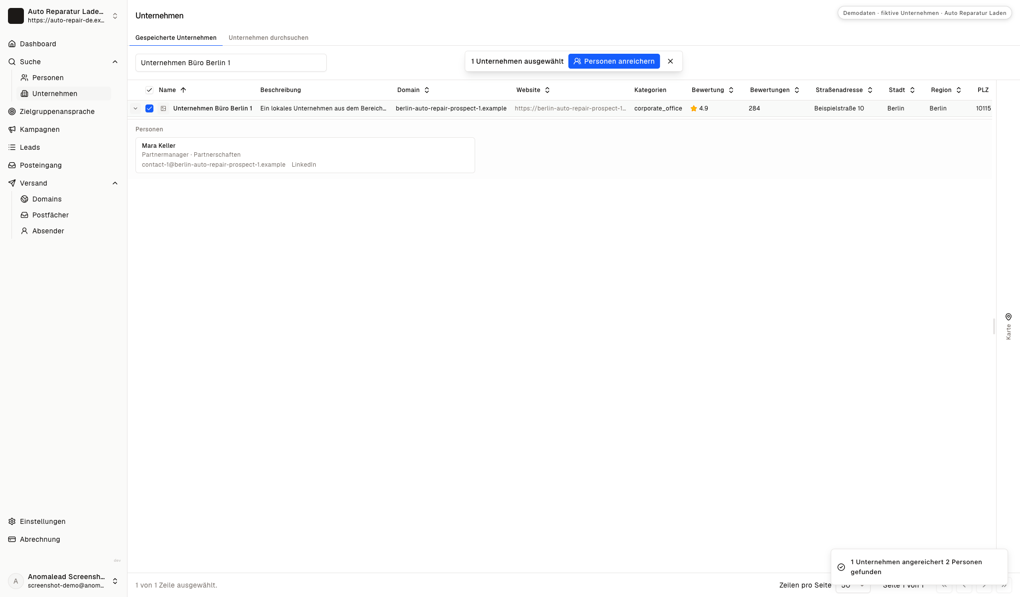 Die Kontaktansicht zeigt Mara Keller und Jonas Fischer mit beruflichen Adressen und Kontaktdetails für zwei Demo-Firmen.