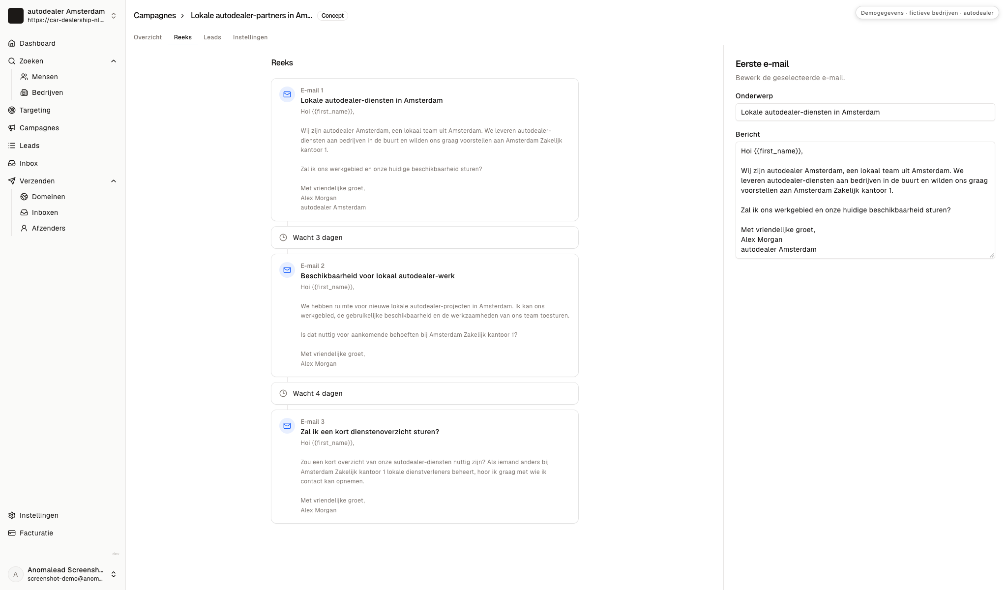 Demo-editor met drie berichten, twee wachttijden en het eerste bericht open.
