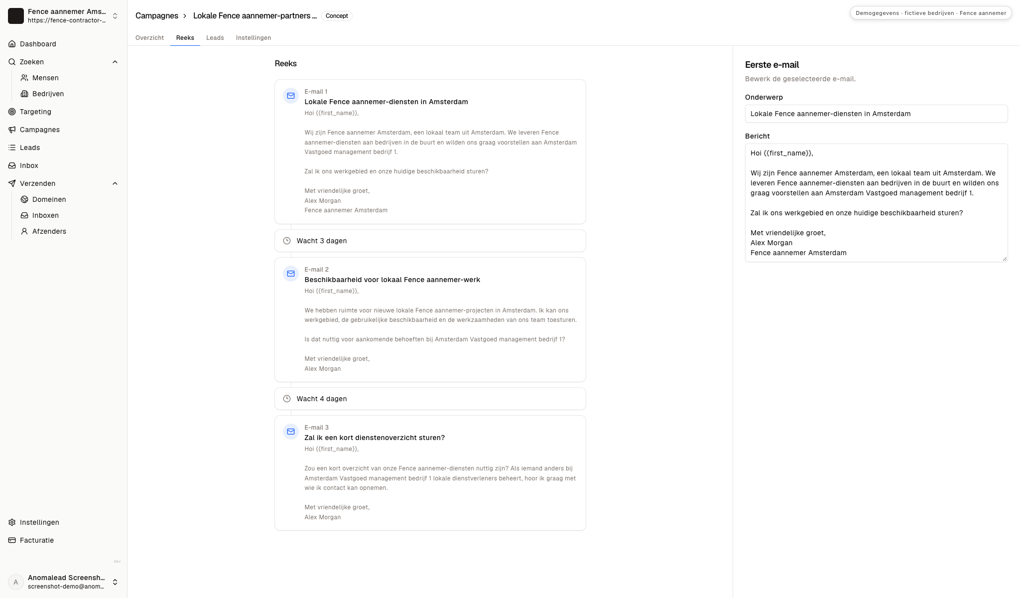 Drie e-mailconcepten met geplande tussenpozen in een controle van de campagnevolgorde.