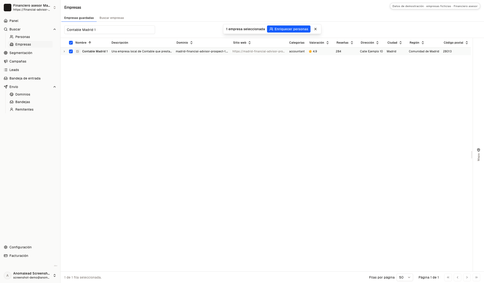 Lista de prospectos con una empresa guardada seleccionada antes de investigar contactos.