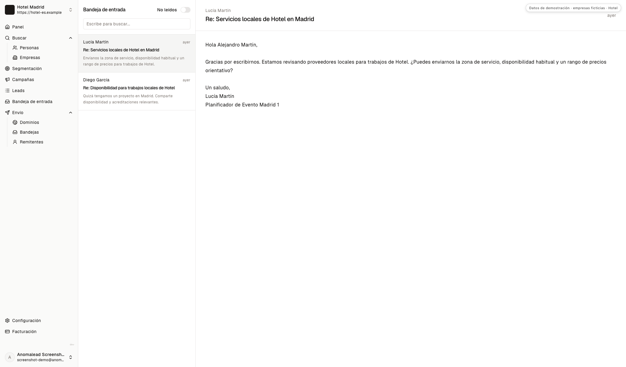 Bandeja de demostración con dos respuestas ficticias de organizadores.