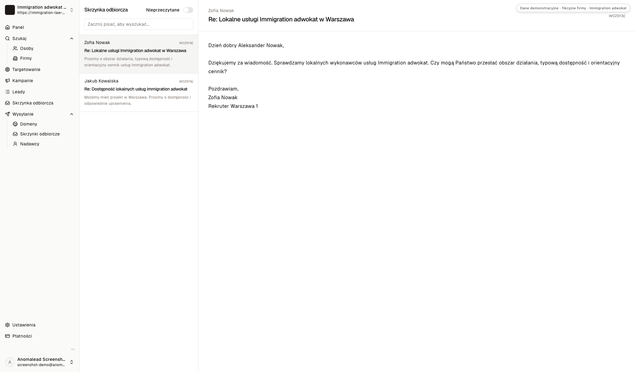 Skrzynka odbiorcza z odpowiedziami Zofii Nowak i Jakuba Kowalskiej o obszarze, dostępności, zakresie pracy i uprawnieniach.