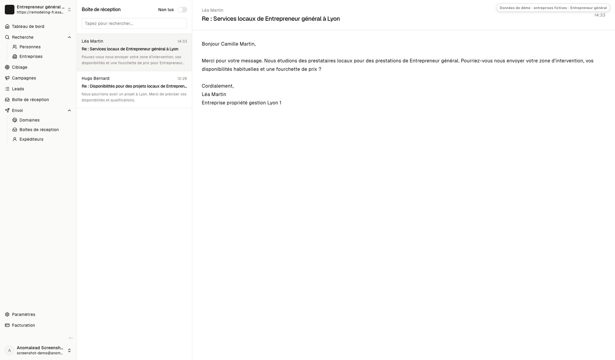 La boîte de réception affiche les réponses fictives de Léa Martin sur le périmètre et de Hugo Bernard sur les justificatifs.