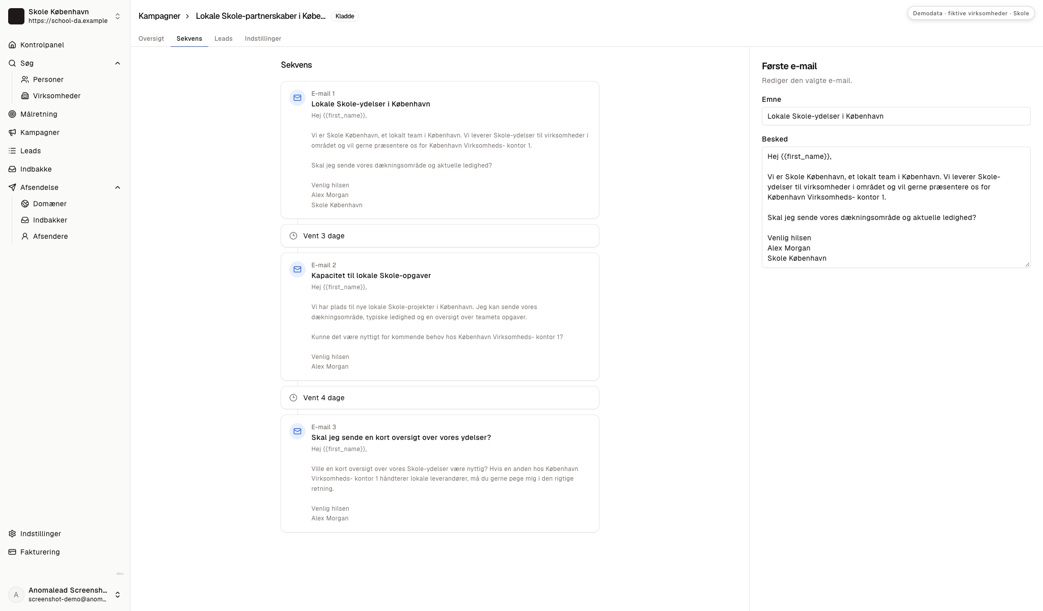 Sekvenseditor med tre opsøgende mails adskilt af en ventetid på tre dage og en på fire dage, hvor emnet for den første mail er synligt.